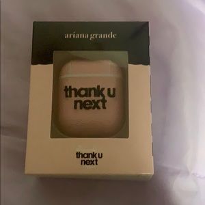 Ariana Grande Airpods case